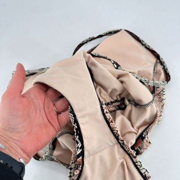 Kona Sol Medium Animal Print Snake Medium Coverage One Piece‎ Bathing Suit NWOT - Picture 7 of 10